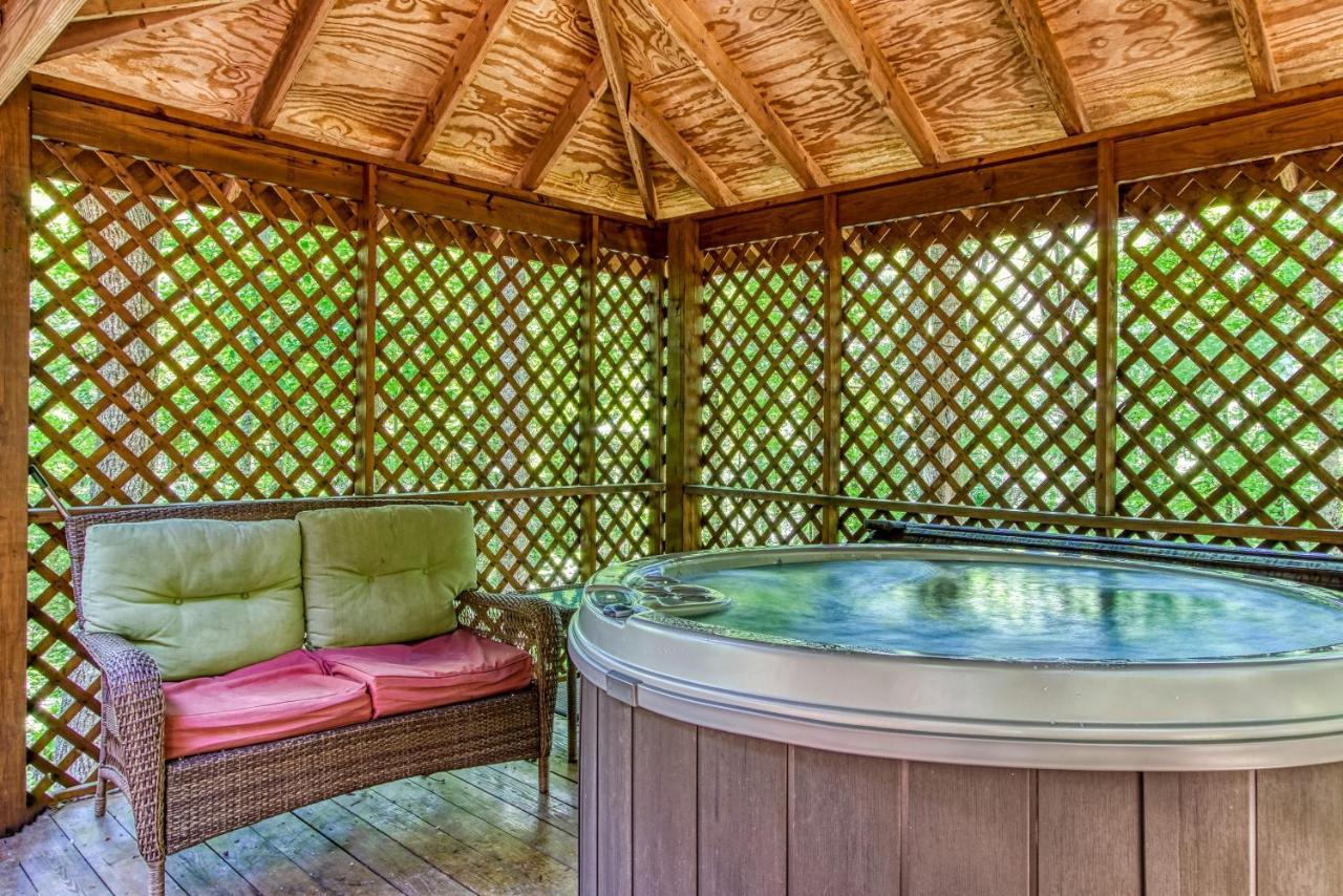 סביירוויל Very Private, Real Log Cabin With Hot Tub! מראה חיצוני תמונה