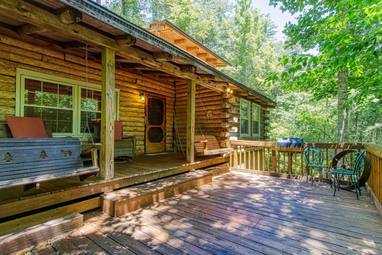 סביירוויל Very Private, Real Log Cabin With Hot Tub! מראה חיצוני תמונה
