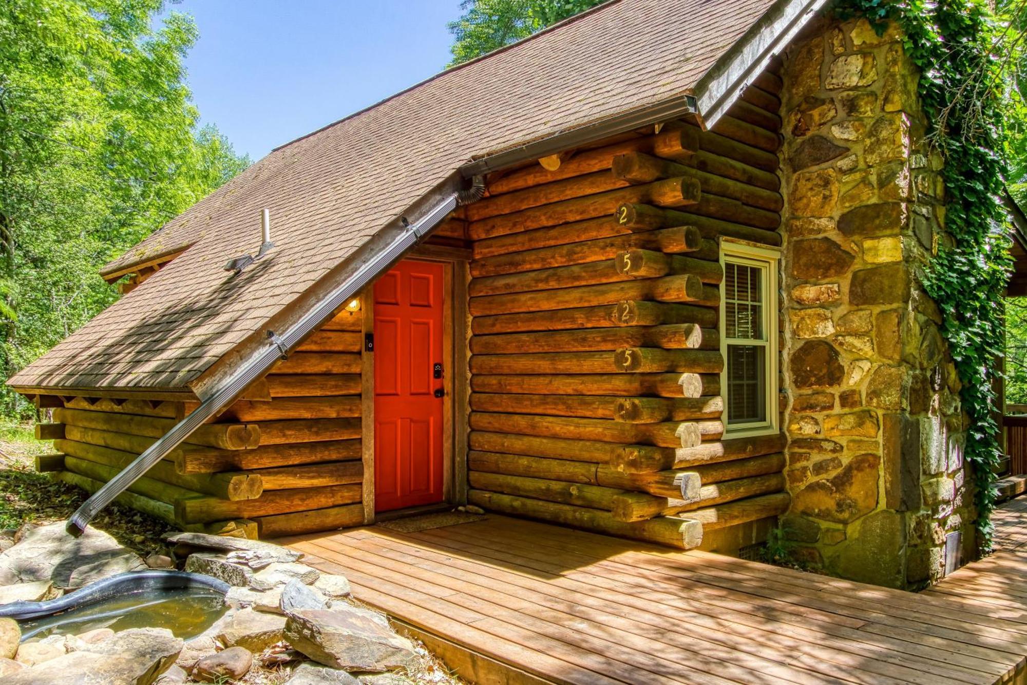 סביירוויל Very Private, Real Log Cabin With Hot Tub! מראה חיצוני תמונה