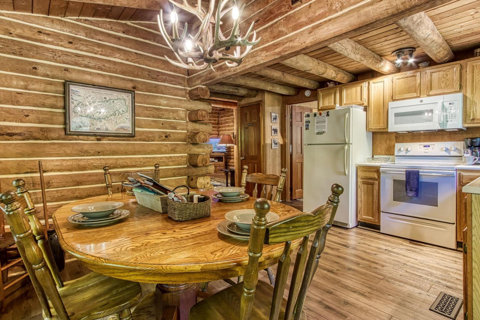 סביירוויל Very Private, Real Log Cabin With Hot Tub! מראה חיצוני תמונה